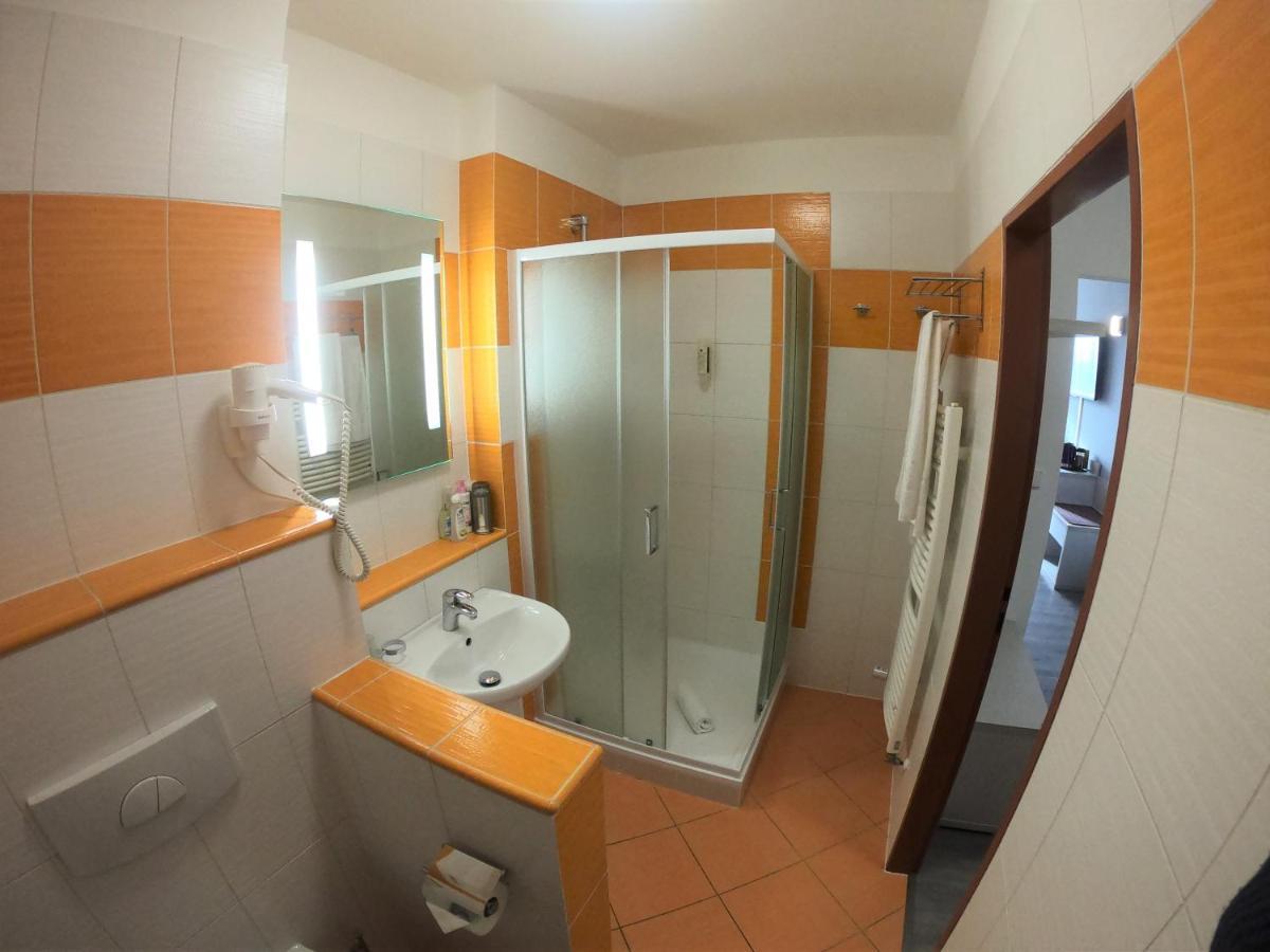 Violet Apartment Фримбурк Екстериор снимка